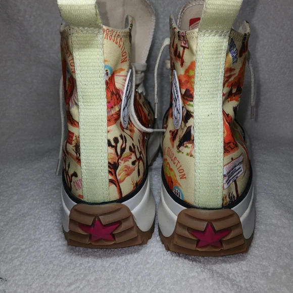 Converse Run Star Hike High" Twisted Resort" UFO Crash Site. - Picture 4 of 7